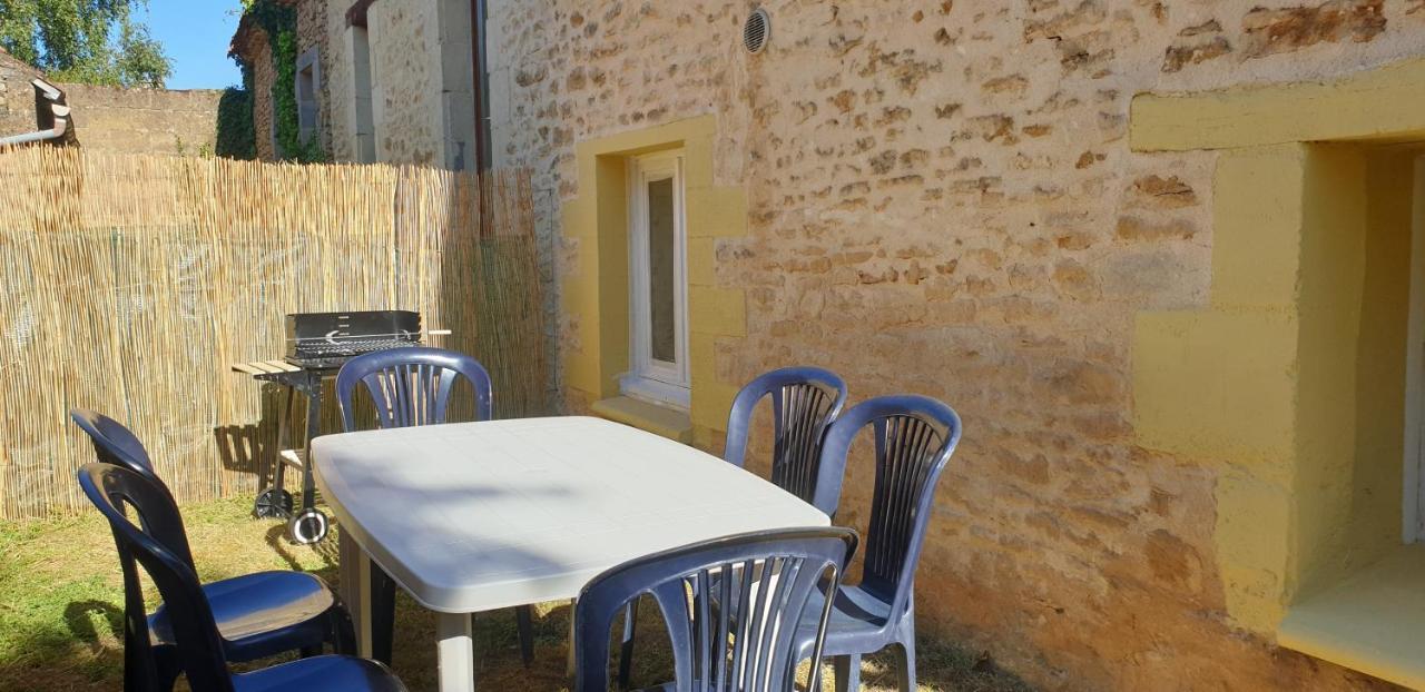 Petite Maison En Pierre Au Coeur Du Perigord Noir Proche De Sarlat Et Rocamadour Salignac Eyvigues Экстерьер фото