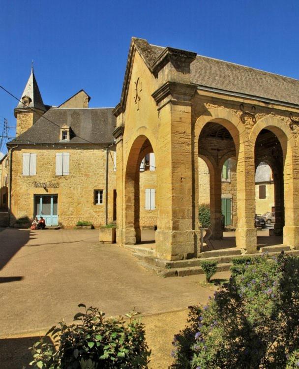 Petite Maison En Pierre Au Coeur Du Perigord Noir Proche De Sarlat Et Rocamadour Salignac Eyvigues Экстерьер фото